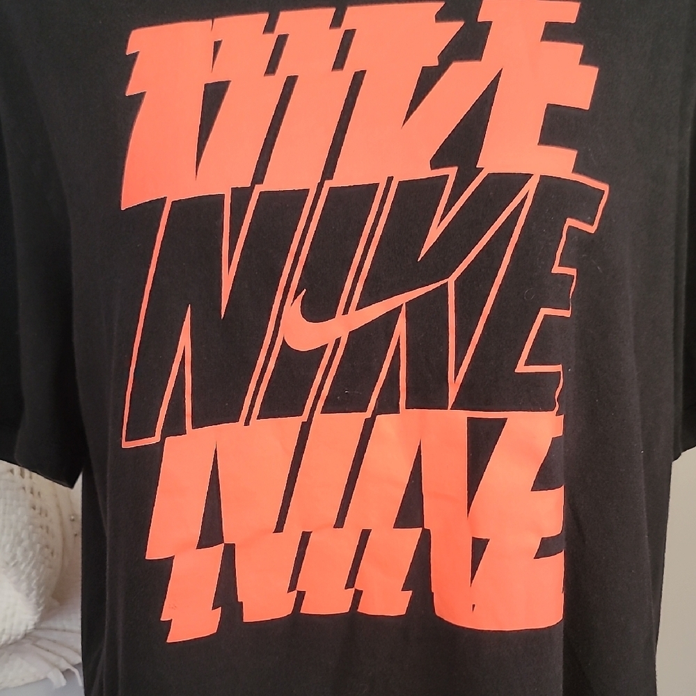 Nike  Black Tee with Vibrant Coral Graphic - Picture 2 of 7